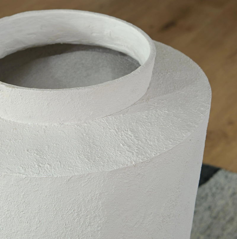 Flurinworth Vase